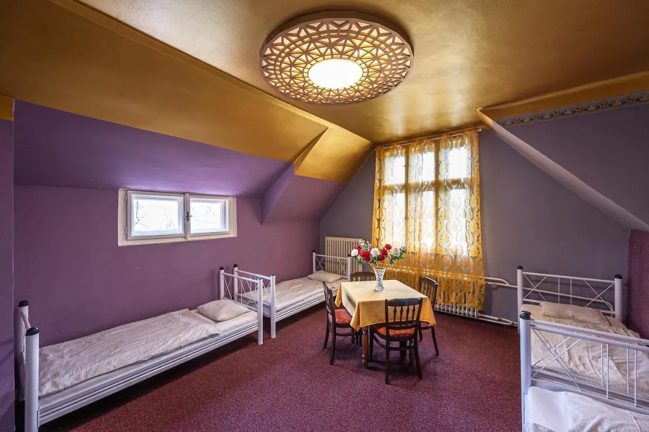 Hostel Historic Villa 